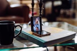 Samsungi soovitused: mida kasulikku volditava nutitelefoniga teha saab?