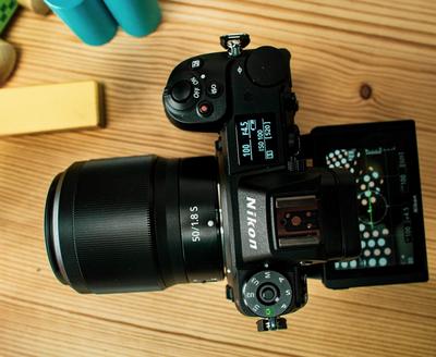 VIDEO: Nikon Z7 Hübriidkaamera. Päris elu test buduaarifotograafias.