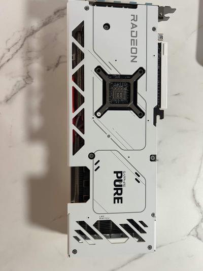 Sapphire PURE RX 7800 XT 16GB