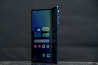 Samsung esitles uusi volditavaid telefone Galaxy Fold7 ja Flip7: õhemad, võimsamad ja varasemast nutikama tehisaruga