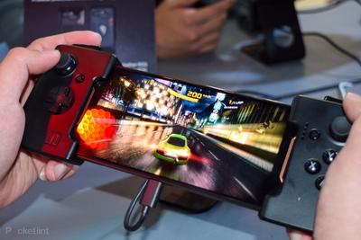ASUS tutvustas esimest mängurite nutitelefoni ja uut tootevalikut