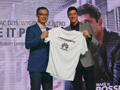 Robert Lewandowski hakkab tutvustama Huawei kaubamärki