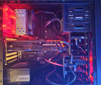 Vanakooli mängur i5/16GB/Vega56/SSD/650W/W11P 150€