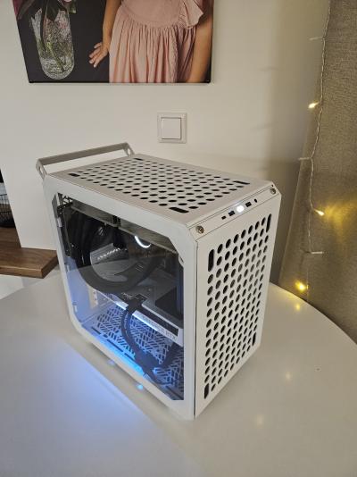 5700X3D / B550 / 32GB / 5070TI / 1TB / 650W + OLED 27 360HZ