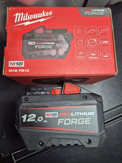 Milwaukee Forge M18 8ah ja 12ah akud ning M12 2ah aku