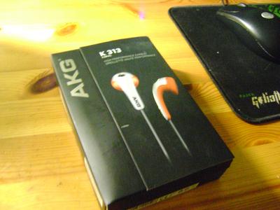 Ülevaade: AKG K313 Coral nööpkõrvaklapid