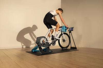 Garmin lõi ratturitele uue Tacx NEO 2T nutitrenažööri