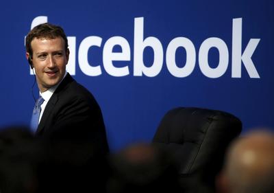 Facebook palkab 3000 moderaatorit