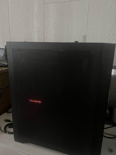 Lauaarvuti | Ryzen 7 9800X3D, RTX 4070Ti, B850-P, 32GB DDR5