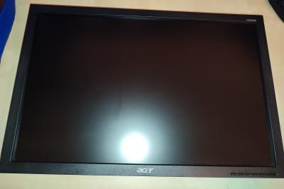 20" Acer V203W LCD monitor (VGA)