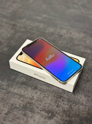 iPhone 12 64GB
