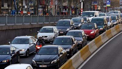 Uus mobiilirakendus koondab kogu Euroopa liiklusreeglid