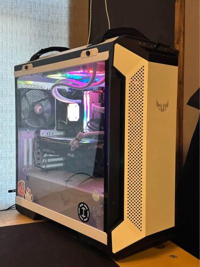 Lauakas RTX 2080 Ti + i7-8700K + 32GB DDR4 RAM....