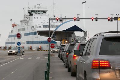 Praamipiletite eest saab nüüd maksta ka mobiiliga