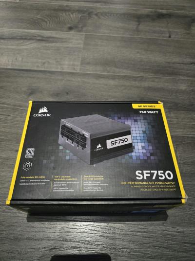 Corsair SF750