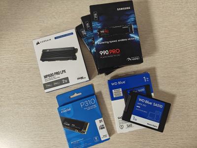 1-2TB SSD'd (990 Pro, WD 2,5", Corsa Heatsinkiga, Crusial)