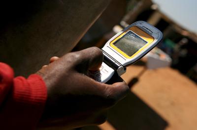 Elisa hoiatab kliente spämmsõnumite eest