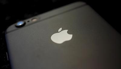 Apple'i müügitulu langes esimest korda 13 aasta jooksul
