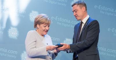 Rõivas soovib Eesti ja Saksa koostööst digirevolutsiooni tööstuses ja nutikaid küberlahendusi