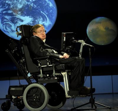 Stephen Hawking hoiatab: Inimkond peab ellujäämiseks uue planeedi leidma