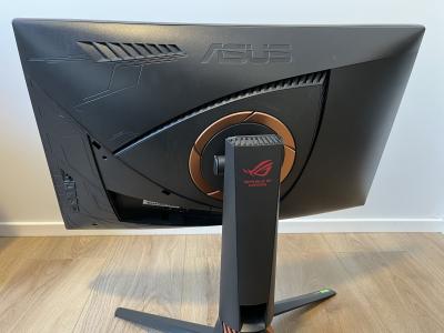 ASUS ROG Swift PG27VQ 27” Gaming Monitor – 165Hz / 1440p / G-SYNC