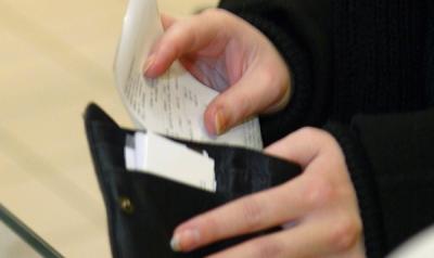 Esmaspäevast kaob kohustus ostutšekke anda