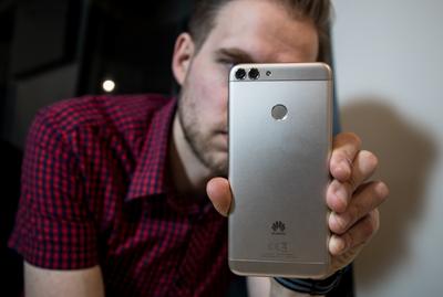 Üle ootuste hea, mõistliku hinnaga telefon. Huawei P-Smart - Videoarvustus
