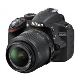 Nikon D3200 + 18-55mm VR
